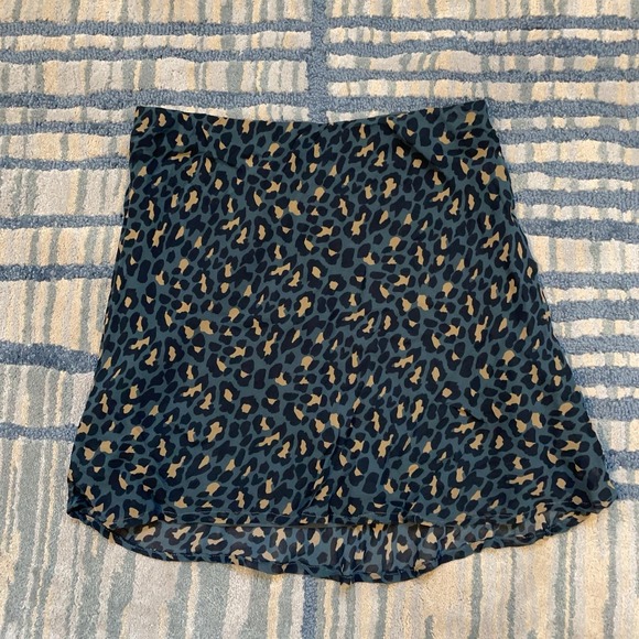 By Anthropologie Dresses & Skirts - By Anthropologie Skirt Womens Small Black Leopard Print Layered Lined Chiffon